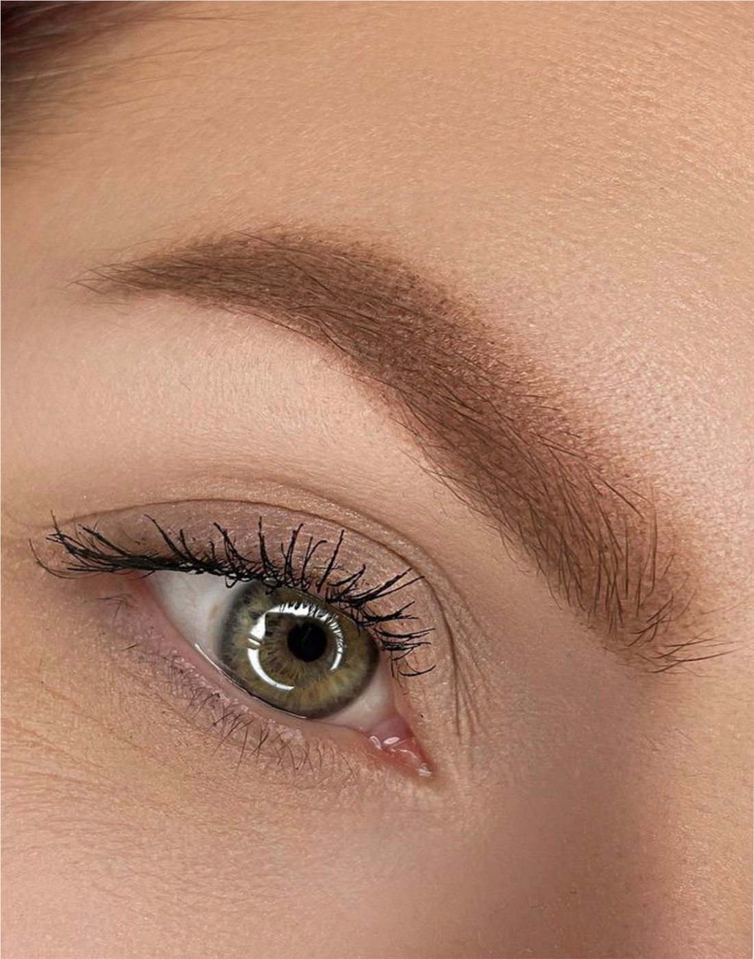 Permanent eyebrow makeup